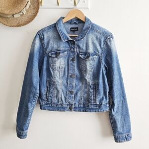 New Look Washed Blue Denim Jacket Women's XL Cropped Jean Buttons Casual
